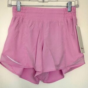 NWT Lululemon Hotty Hot High Rise Short 4" Lined Size 4 Vita Pink